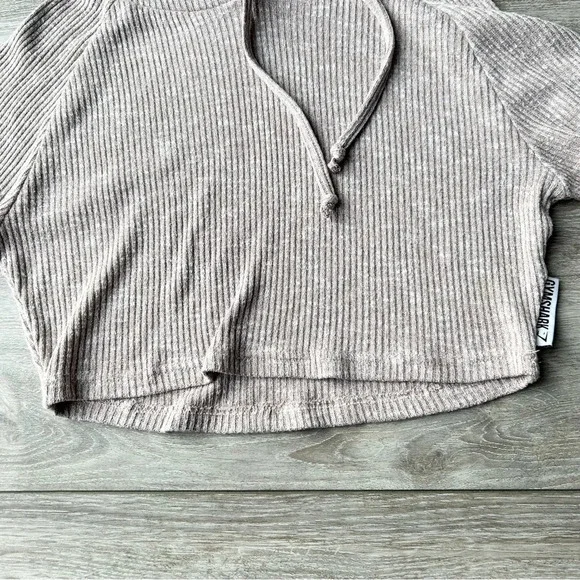 Gymshark Slounge Taupe  Cropped Hoodie - Picture 9 of 15